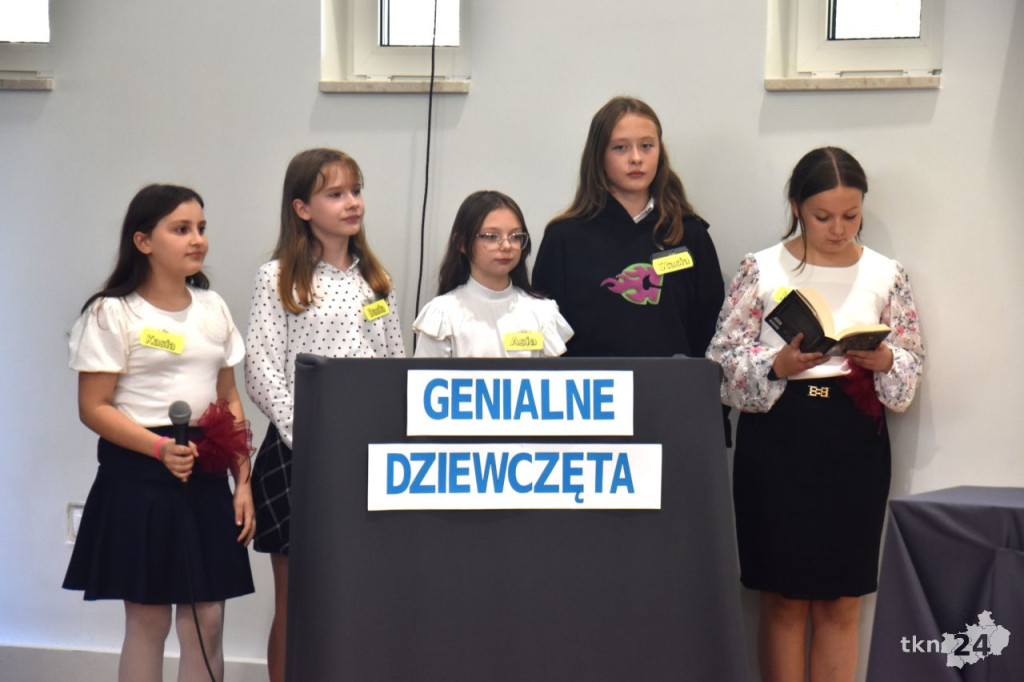Gmina Końskie doceniła zasłużonych nauczycieli z okazji Dnia Edukacji Narodowej [wideo, zdjęcia]