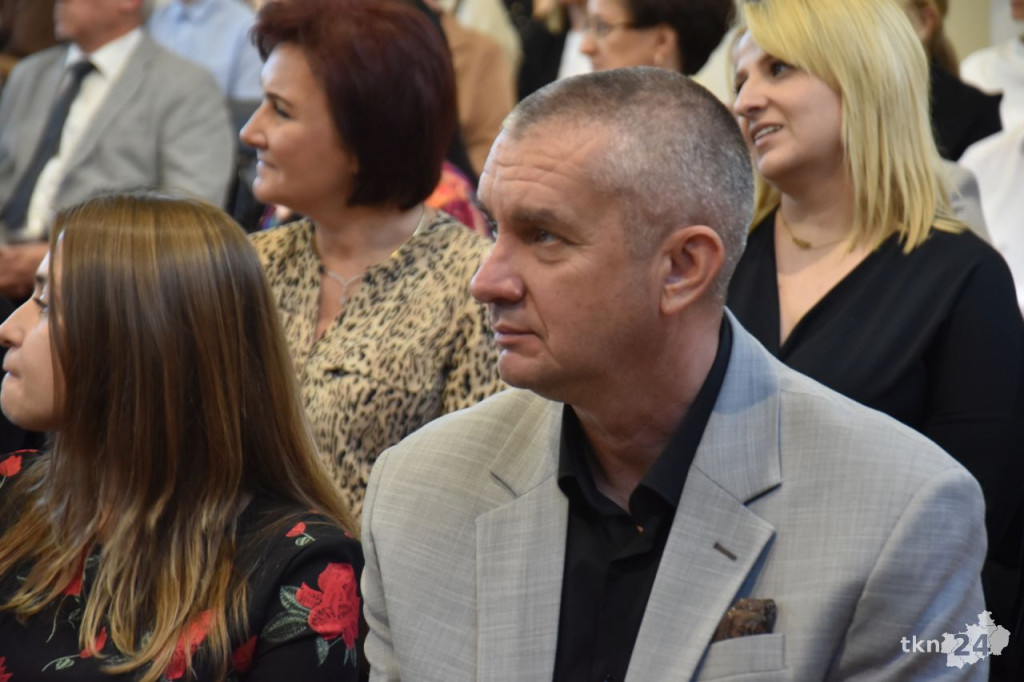 Gmina Końskie doceniła zasłużonych nauczycieli z okazji Dnia Edukacji Narodowej [wideo, zdjęcia]