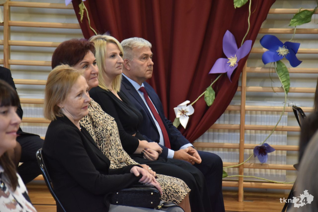 Gmina Końskie doceniła zasłużonych nauczycieli z okazji Dnia Edukacji Narodowej [wideo, zdjęcia]