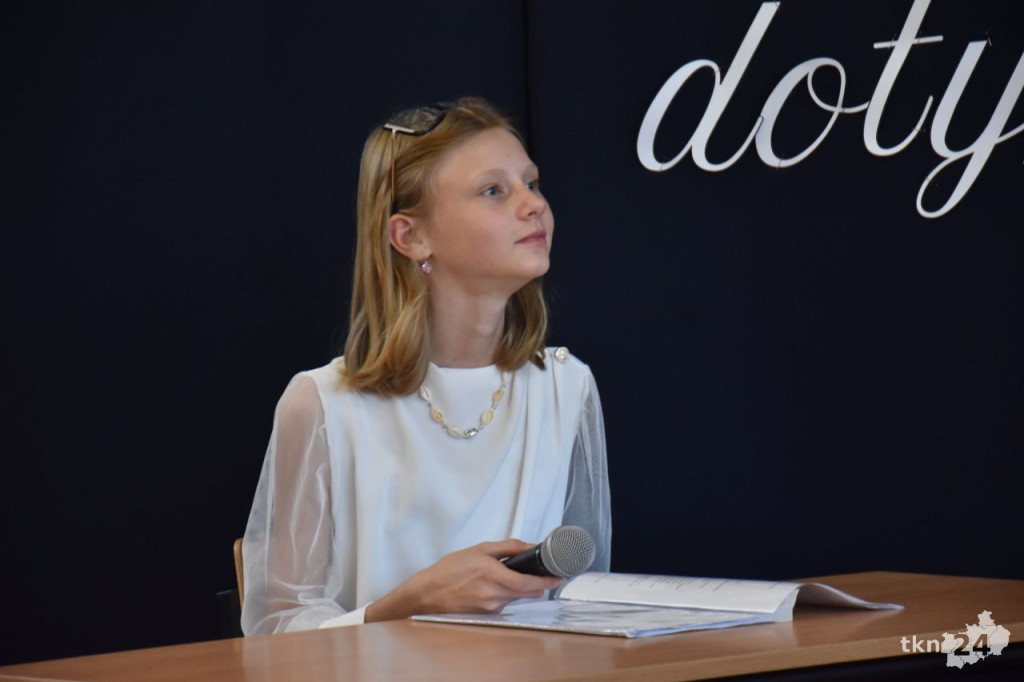 Gmina Końskie doceniła zasłużonych nauczycieli z okazji Dnia Edukacji Narodowej [wideo, zdjęcia]