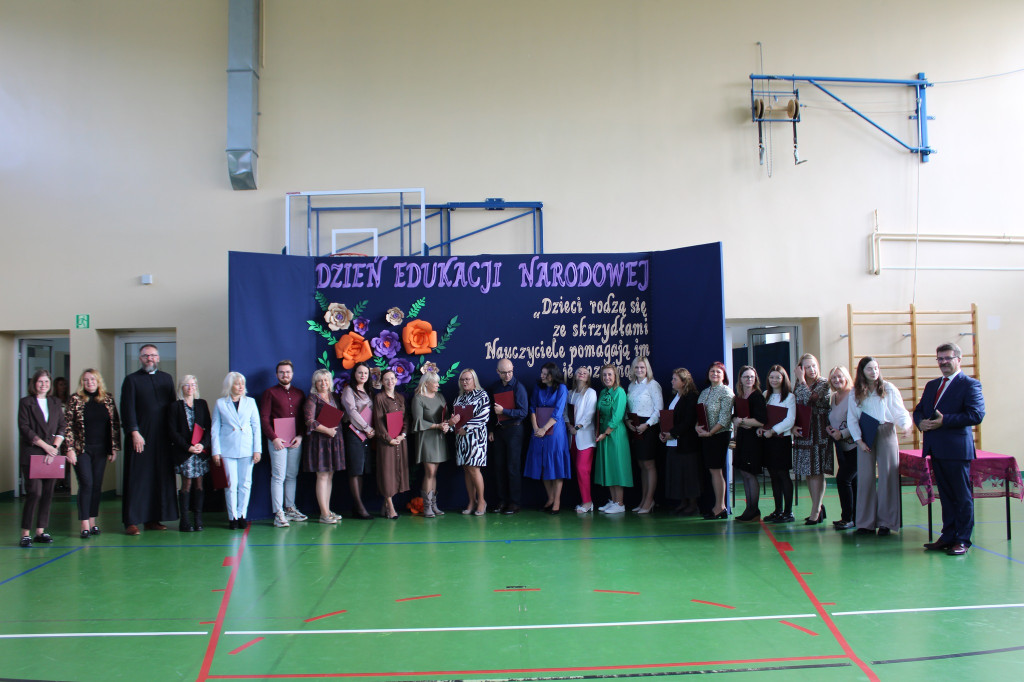 Dzień Edukacji Narodowej świętowały szkoły w gminie Smyków [zdjęcia]