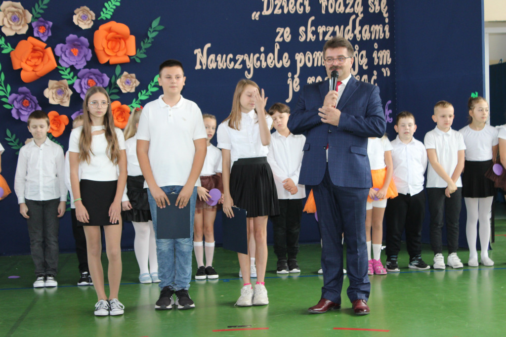 Dzień Edukacji Narodowej świętowały szkoły w gminie Smyków [zdjęcia]