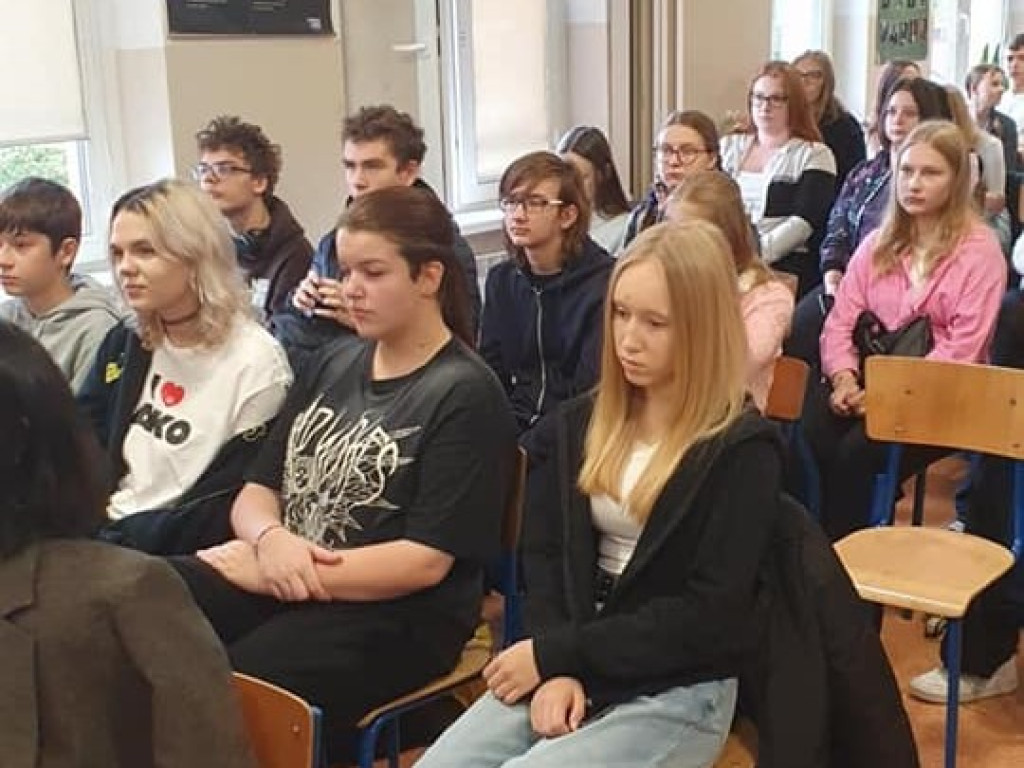 Uczniowie koneckiego Ekonomika upamiętnili swojego patrona poprzez `Piknik z Grabskim` [zdjęcia]