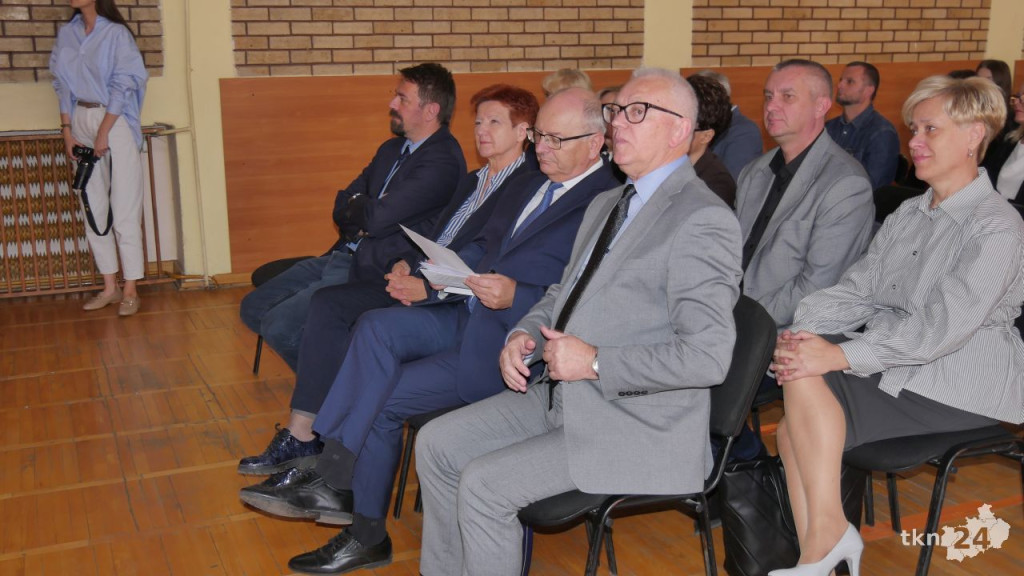 Oto najlepsi uczniowie gminy Końskie. Właśnie otrzymali stypendia [wideo, zdjęcia]