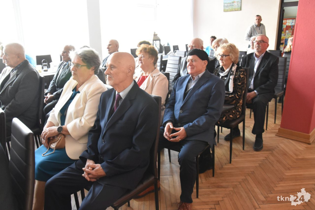 Długoletnie małżeństwa z gminy Stąporków świętowały `Złote Gody` [wideo, zdjęcia]