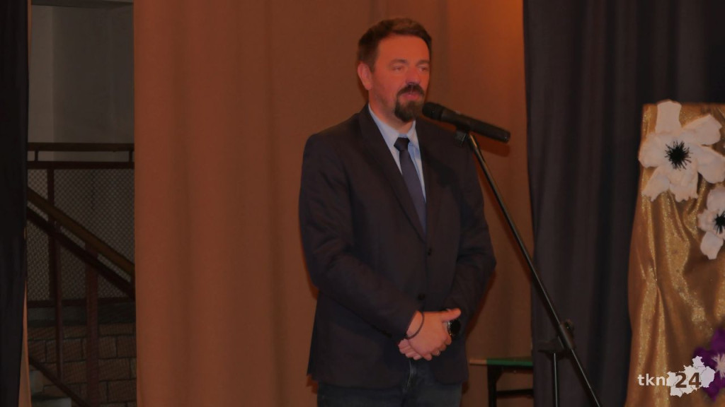 Oto najlepsi uczniowie gminy Końskie. Właśnie otrzymali stypendia [wideo, zdjęcia]