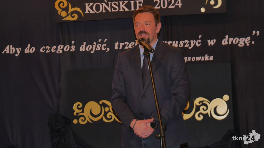 Oto najlepsi uczniowie gminy Końskie. Właśnie otrzymali stypendia [wideo, zdjęcia]