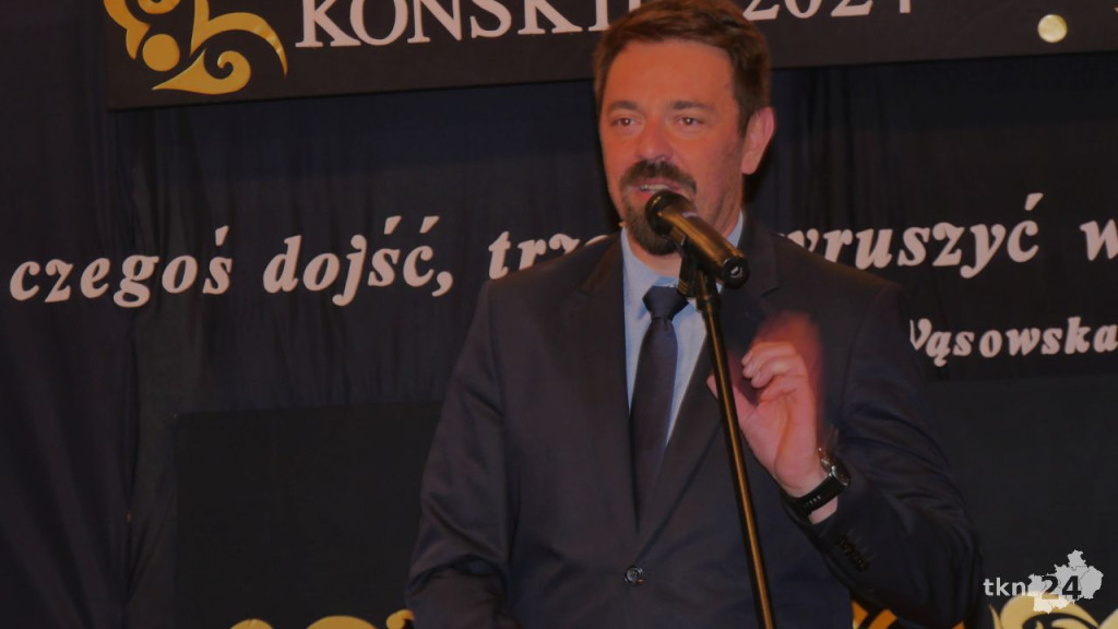 Oto najlepsi uczniowie gminy Końskie. Właśnie otrzymali stypendia [wideo, zdjęcia]