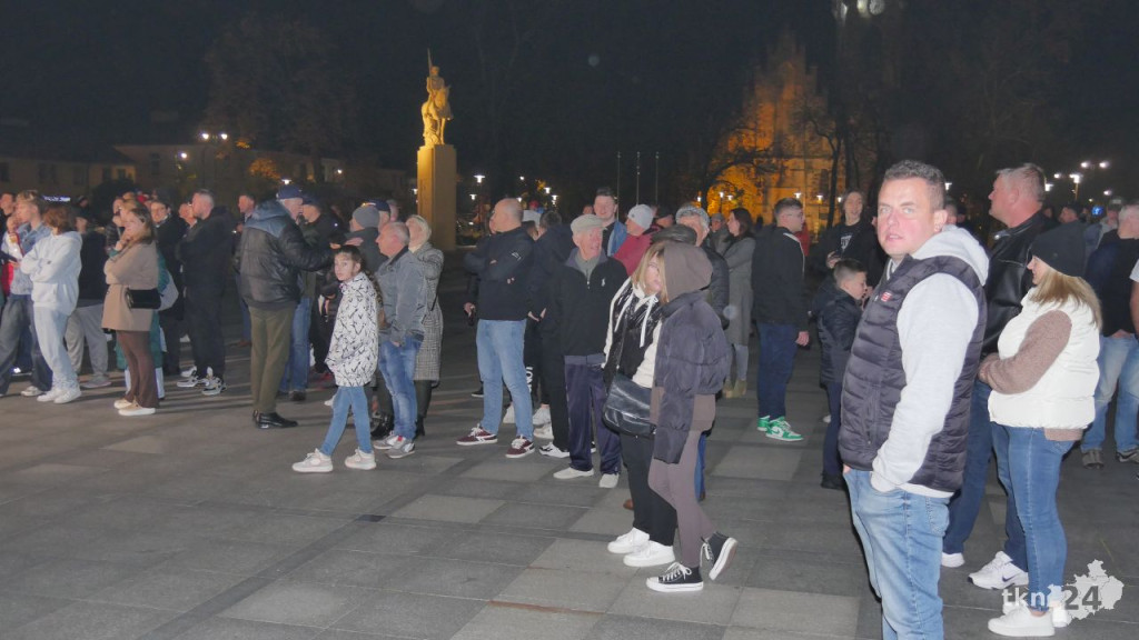 Mentzen w Końskich. Wiele osób przybyło na rynek [wideo, zdjęcia]