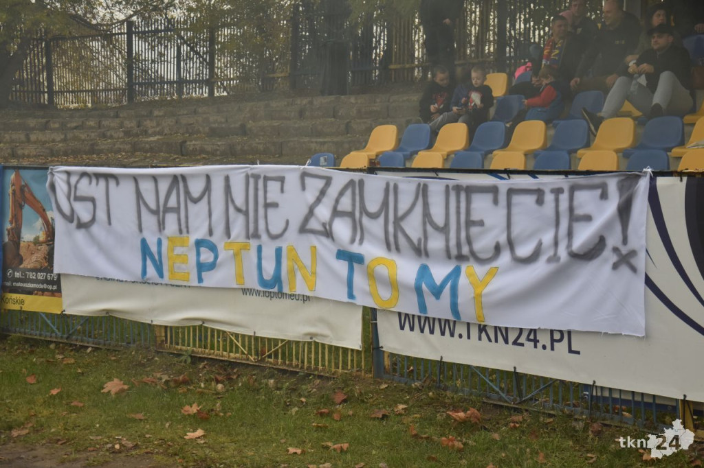 Neptun przegrywa z Łysicą Bodzentyn. Koniec dobrej passy? [wideo, zdjęcia]