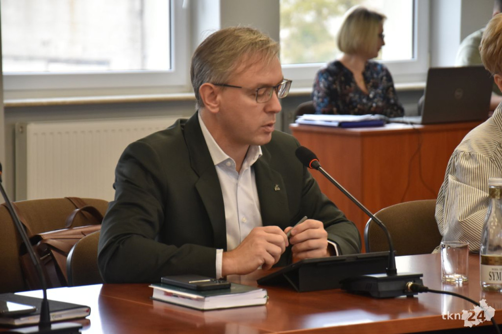 X Sesja Rady Powiatu Koneckiego: Czy szpital będzie prywatyzowany? [wideo]