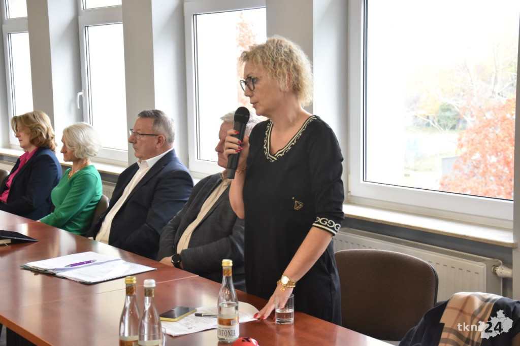 X Sesja Rady Powiatu Koneckiego: Czy szpital będzie prywatyzowany? [wideo]