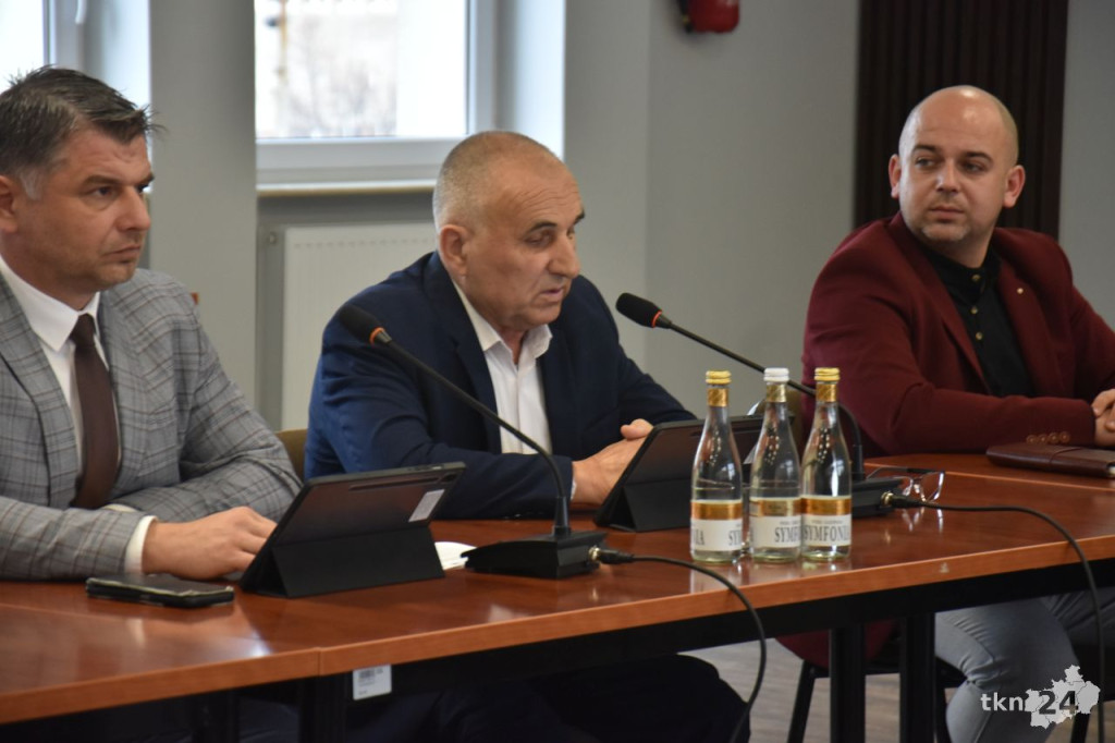 X Sesja Rady Powiatu Koneckiego: Czy szpital będzie prywatyzowany? [wideo]