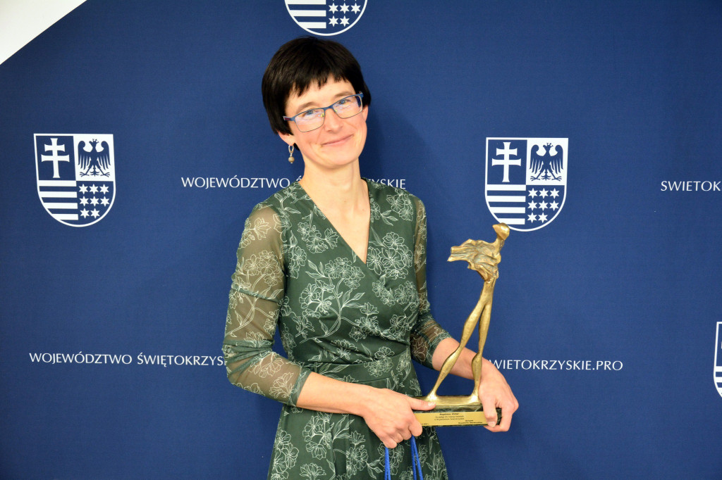 Magdalena Weber z Końskich nagrodzona statuetką `Wędrowiec Świętokrzyski` [zdjęcia]