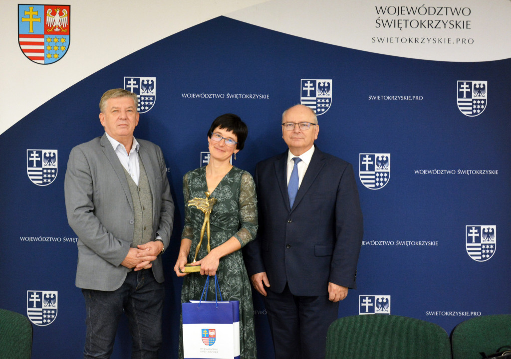 Magdalena Weber z Końskich nagrodzona statuetką `Wędrowiec Świętokrzyski` [zdjęcia]