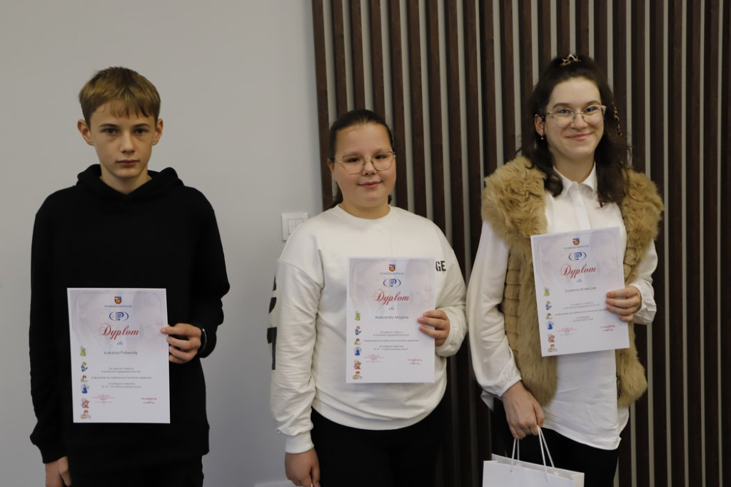 Najbardziej skomplikowane łamańce językowe. Poznajcie laureatów konkursu i ich wymyślone zwroty [zdjęcia]