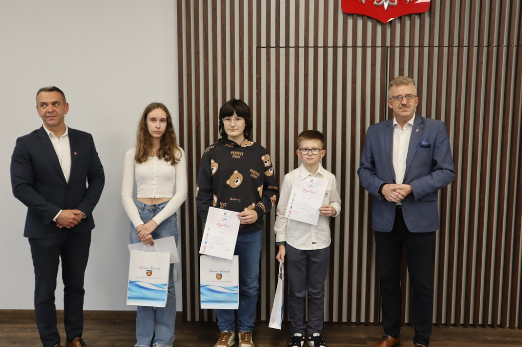 Najbardziej skomplikowane łamańce językowe. Poznajcie laureatów konkursu i ich wymyślone zwroty [zdjęcia]
