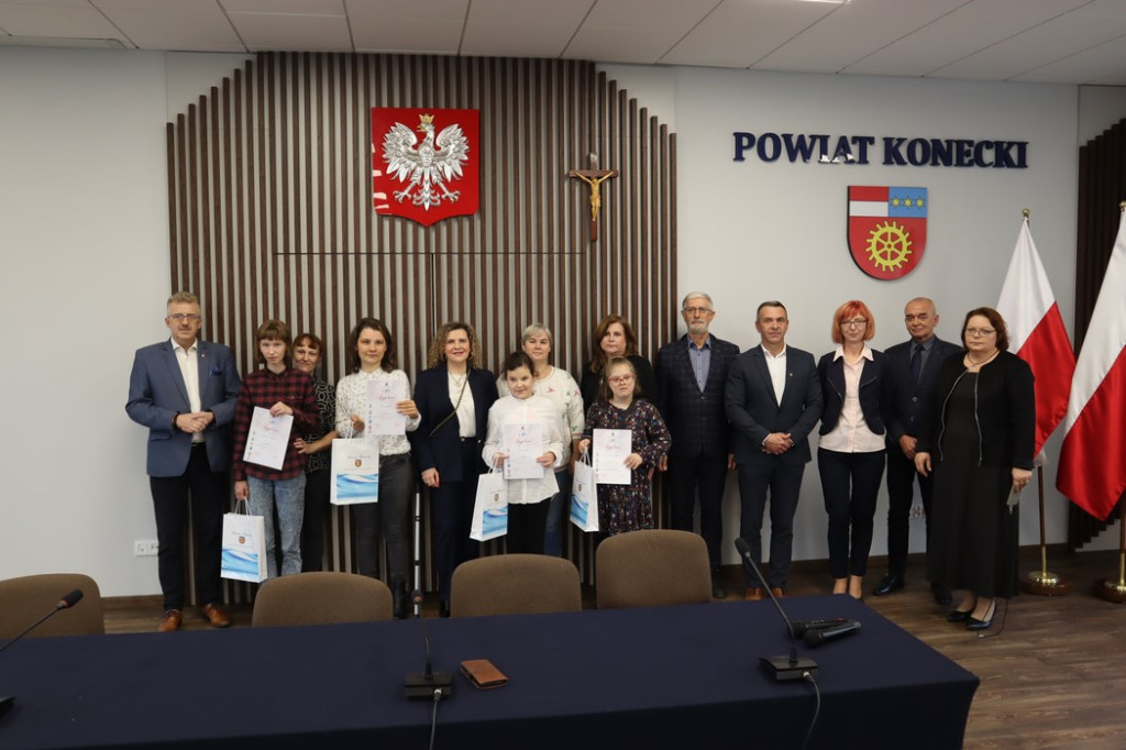 Najbardziej skomplikowane łamańce językowe. Poznajcie laureatów konkursu i ich wymyślone zwroty [zdjęcia]