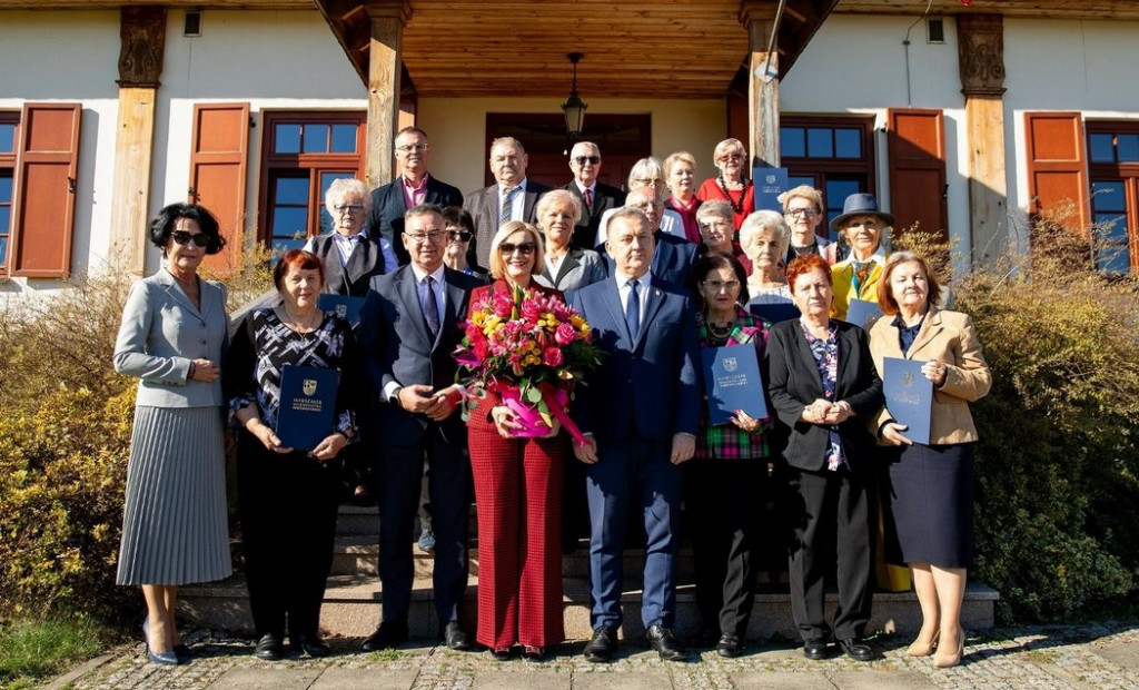 Radna powiatowa Danuta Leśniewicz w Świętokrzyskiej Radzie Seniorów [zdjęcia]