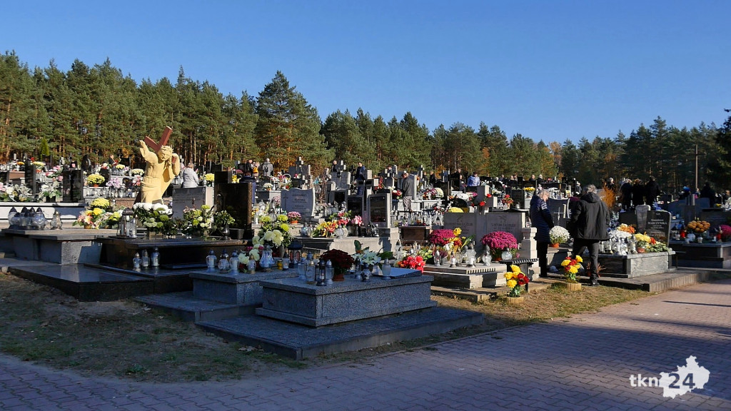 Wszystkich Świętych w powiecie koneckim. Zobaczcie nocne ujęcia [wideo, zdjęcia]