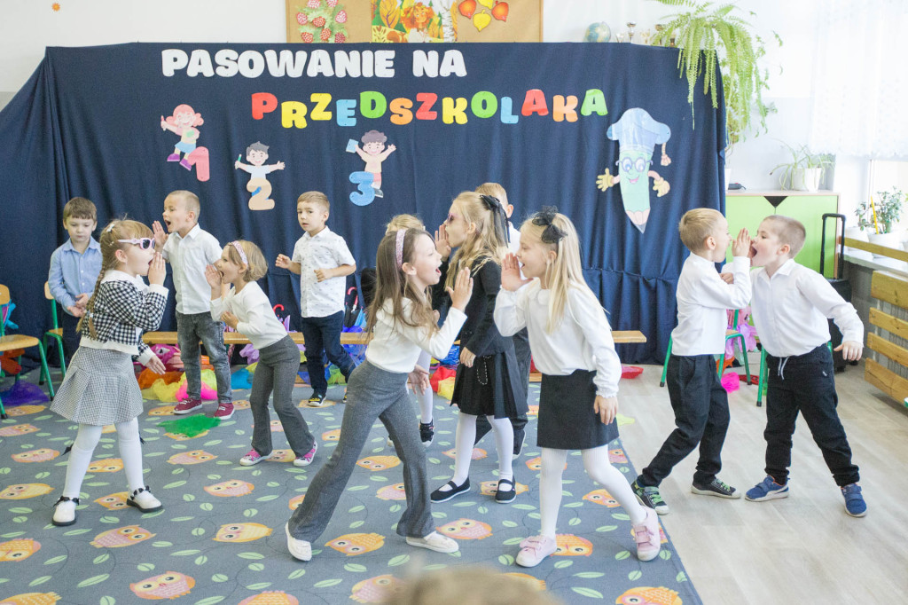 Uroczyste ślubowania w placówkach oświatowych gminy Stąporków [zdjęcia]