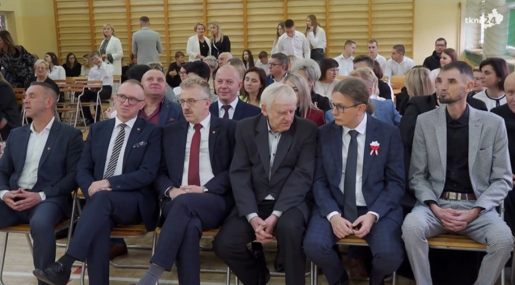 Wolność to jedno: Polska. Powiat rozpoczął obchody Święta Niepodległości [wideo, zdjęcia]