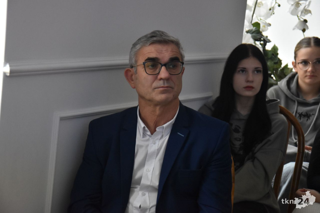 Seminarium dla bibliotekarzy z regionalistami z powiatu koneckiego [wideo, zdjęcia]