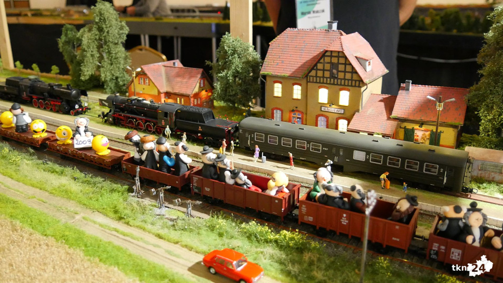 Miniaturowy świat znów zachwycił konecczan!  [wideo, zdjęcia]