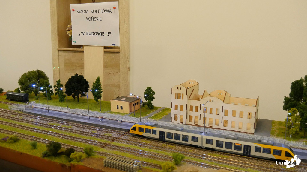 Miniaturowy świat znów zachwycił konecczan!  [wideo, zdjęcia]