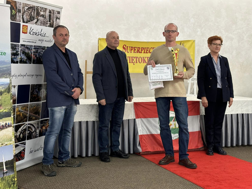 Blisko stu Superpiechurów. W Końskich uhonorowano najaktywniejszych turystów [zdjęcia]