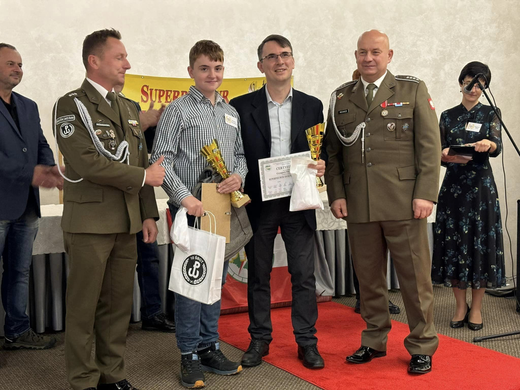 Blisko stu Superpiechurów. W Końskich uhonorowano najaktywniejszych turystów [zdjęcia]