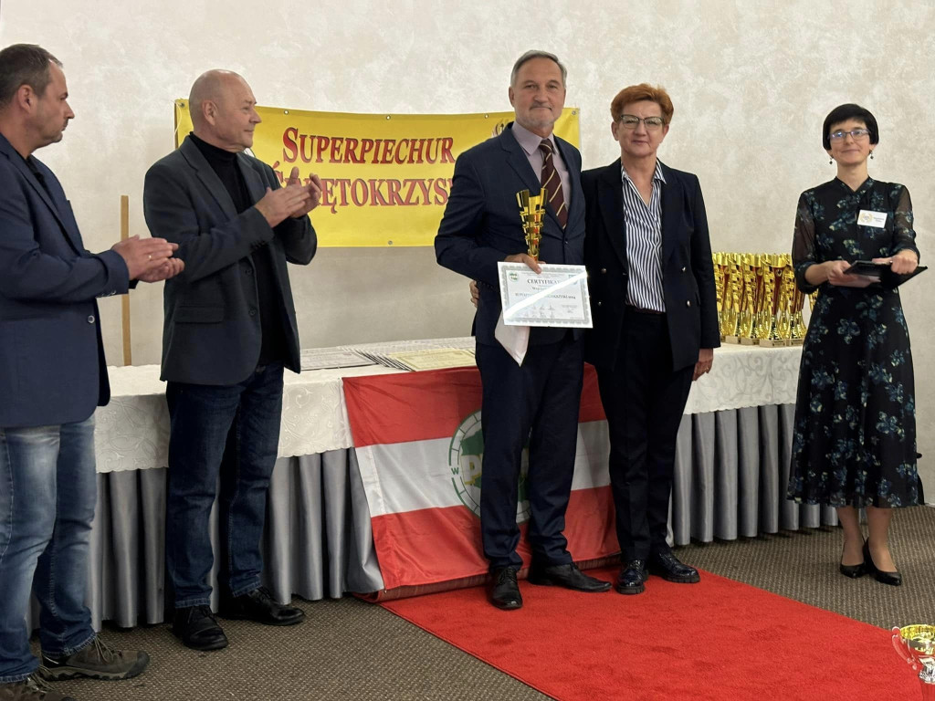 Blisko stu Superpiechurów. W Końskich uhonorowano najaktywniejszych turystów [zdjęcia]
