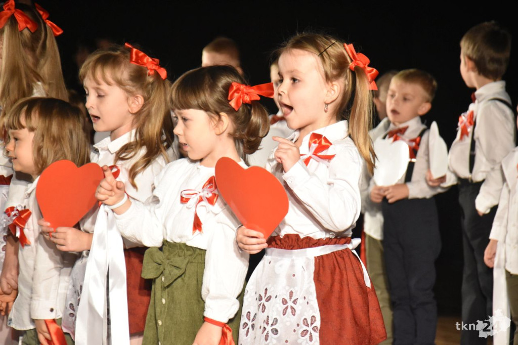 Uroczysta akademia patriotyczna z okazji Święta Niepodległości w Końskich [fotorelacja]