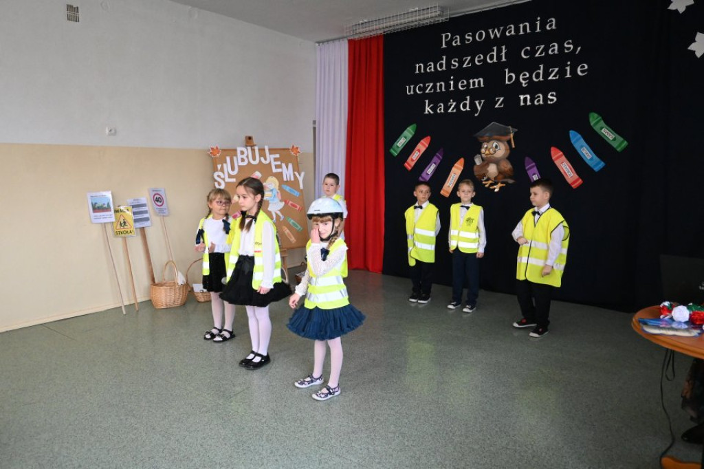Ślubowania pierwszoklasistów w gminie Radoszyce. Fotorelacja