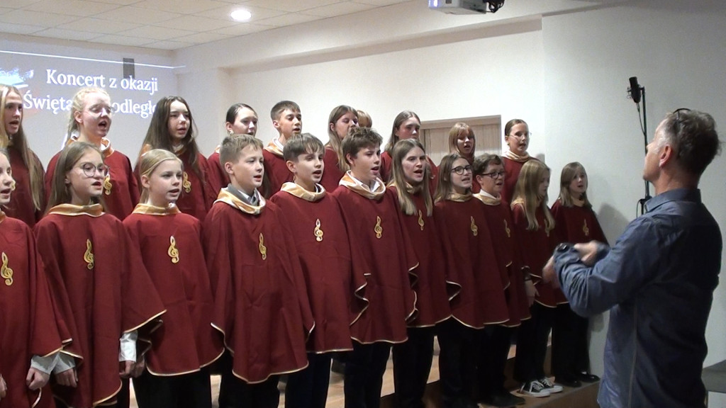 Szkoła Muzyczna na Święto Niepodległości. Zobaczcie fragmenty koncertu [wideo, zdjęcia]
