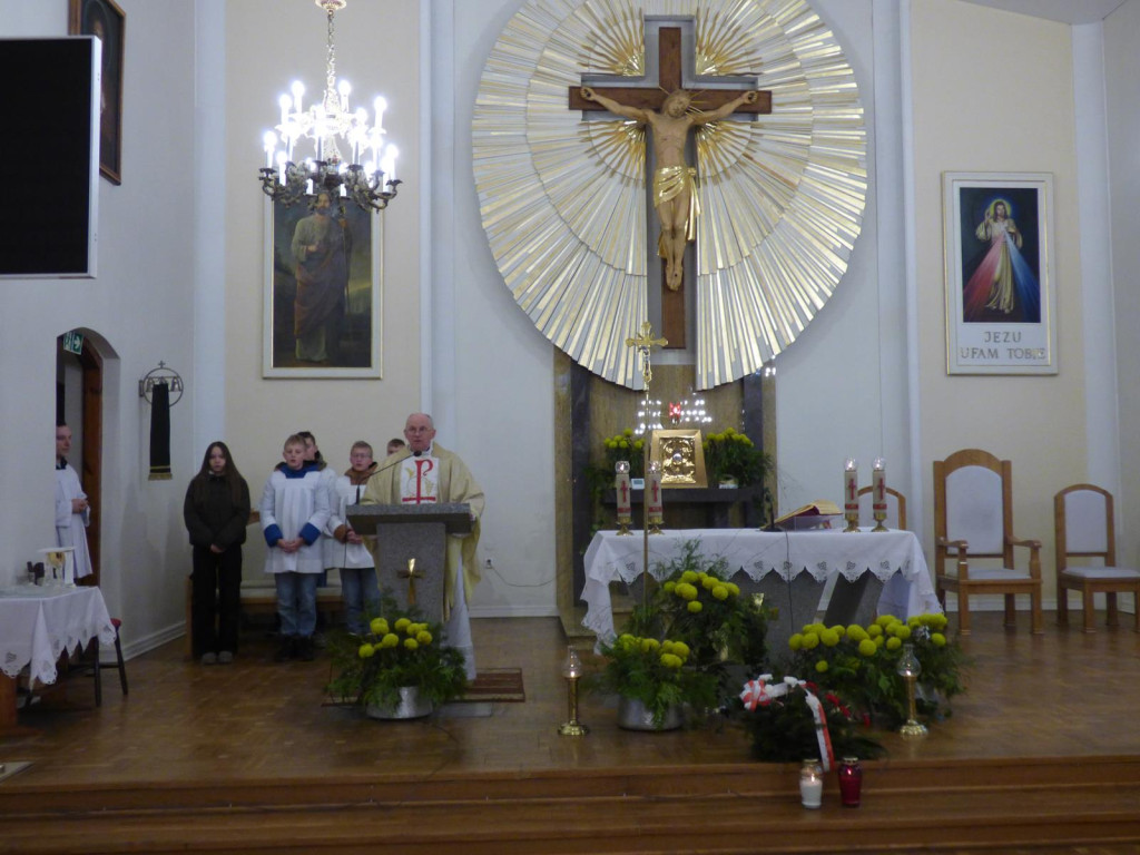 Ruda Maleniecka uczciła Święto Niepodległości. Msza św. i hołd bohaterom [zdjęcia]