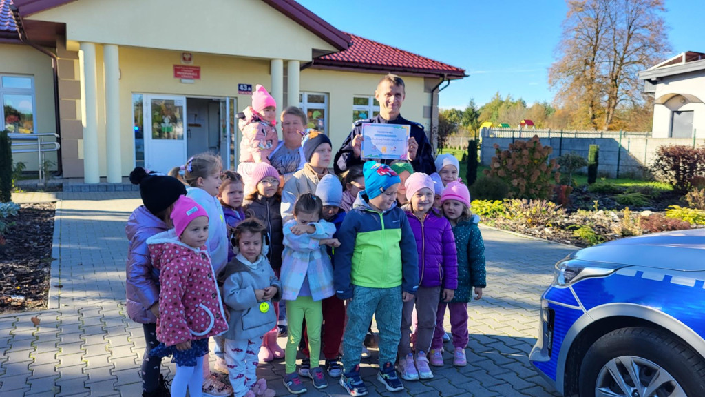 ZPO w Pomykowie w kampanii `Dzieciństwo bez przemocy` [zdjęcia]