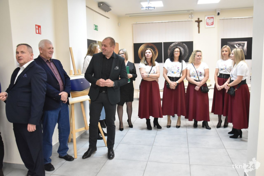Wernisaż wystawy fotografii Tadeusza Czarneckiego w Rudzie Malenieckiej [wideo, zdjęcia]