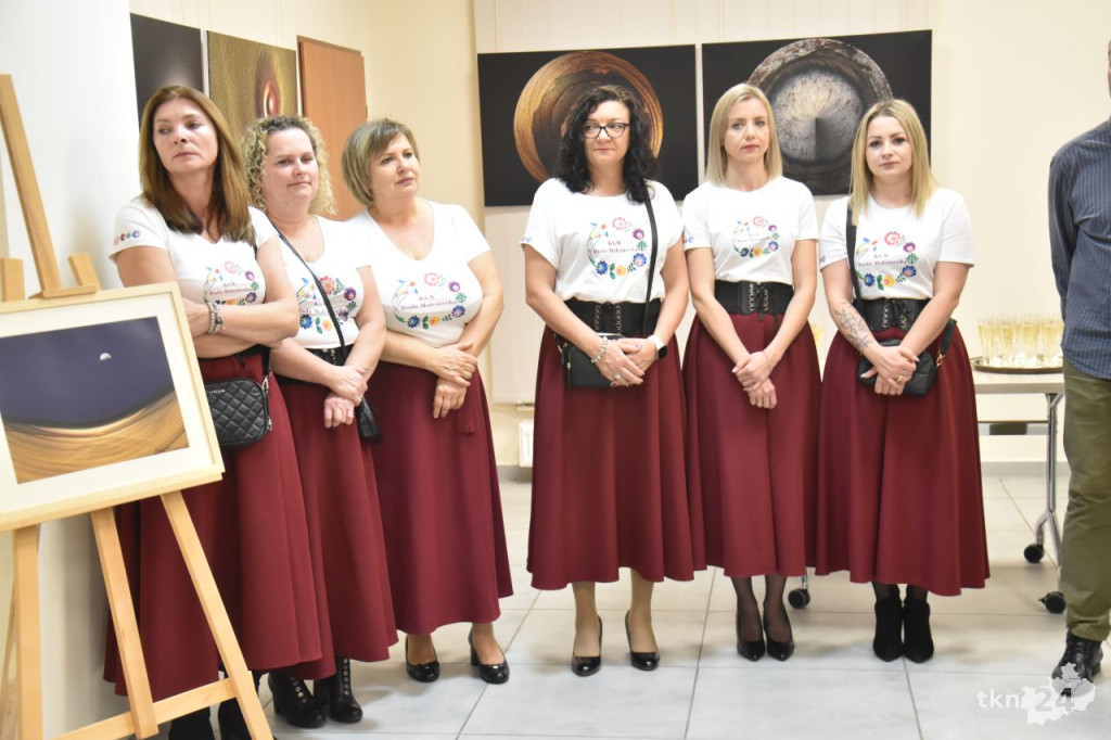 Wernisaż wystawy fotografii Tadeusza Czarneckiego w Rudzie Malenieckiej [wideo, zdjęcia]