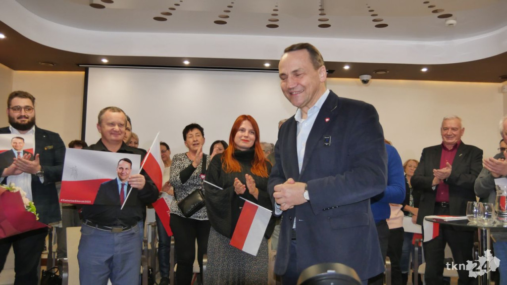 Radosław Sikorski w Końskich. O Polsce powiatowej, prawach kobiet i sytuacji międzynarodowej [WIDEO, zdjęcia]