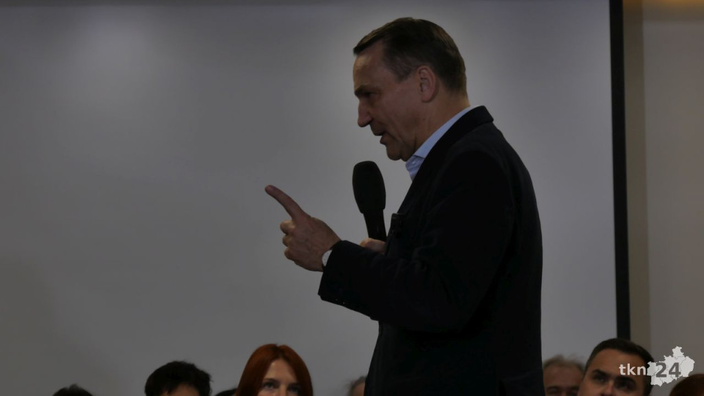 Radosław Sikorski w Końskich. O Polsce powiatowej, prawach kobiet i sytuacji międzynarodowej [WIDEO, zdjęcia]