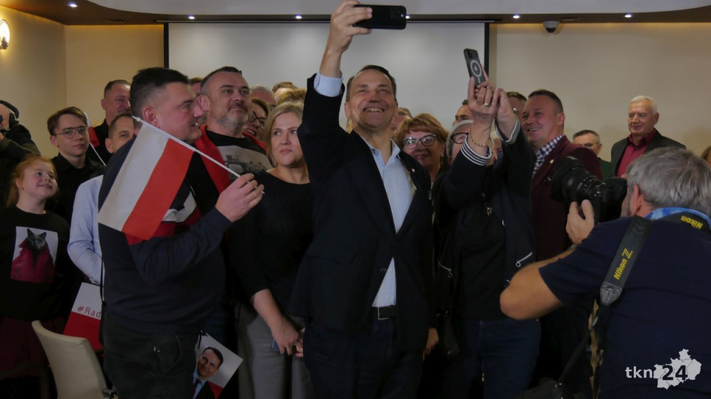 Radosław Sikorski w Końskich. O Polsce powiatowej, prawach kobiet i sytuacji międzynarodowej [WIDEO, zdjęcia]