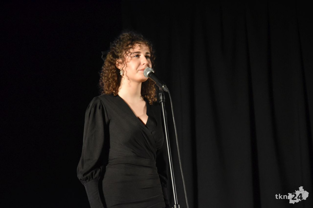 Warszawski zespół zwyciężył w XV Ogólnopolskim Przeglądzie `Poezja w Piosence` [wideo, zdjęcia]