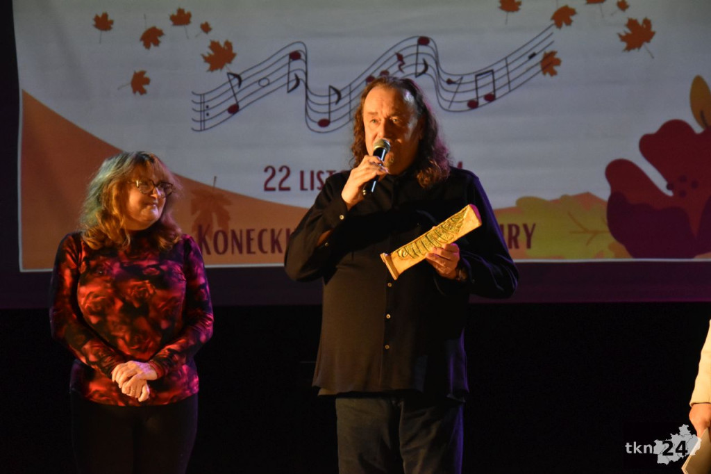 Warszawski zespół zwyciężył w XV Ogólnopolskim Przeglądzie `Poezja w Piosence` [wideo, zdjęcia]