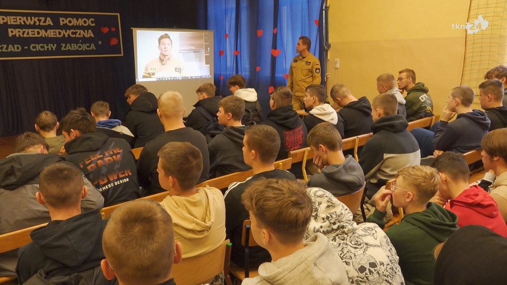 Dzień z profilaktyką w ZSP 2 Końskie. Były warsztaty i ewakuacja [wideo, zdjęcia]
