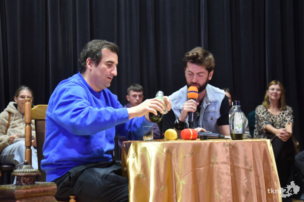 Aktor Michał Koterski opowiadał w Stąporkowie o problemach alkoholowych [wideo, zdjęcia]