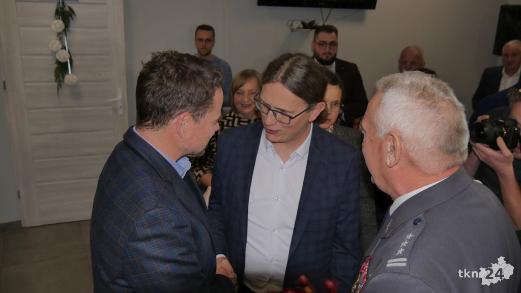 Rafał Trzaskowski w powiecie koneckim. Spotkał się z gospodyniami [wideo, zdjęcia]