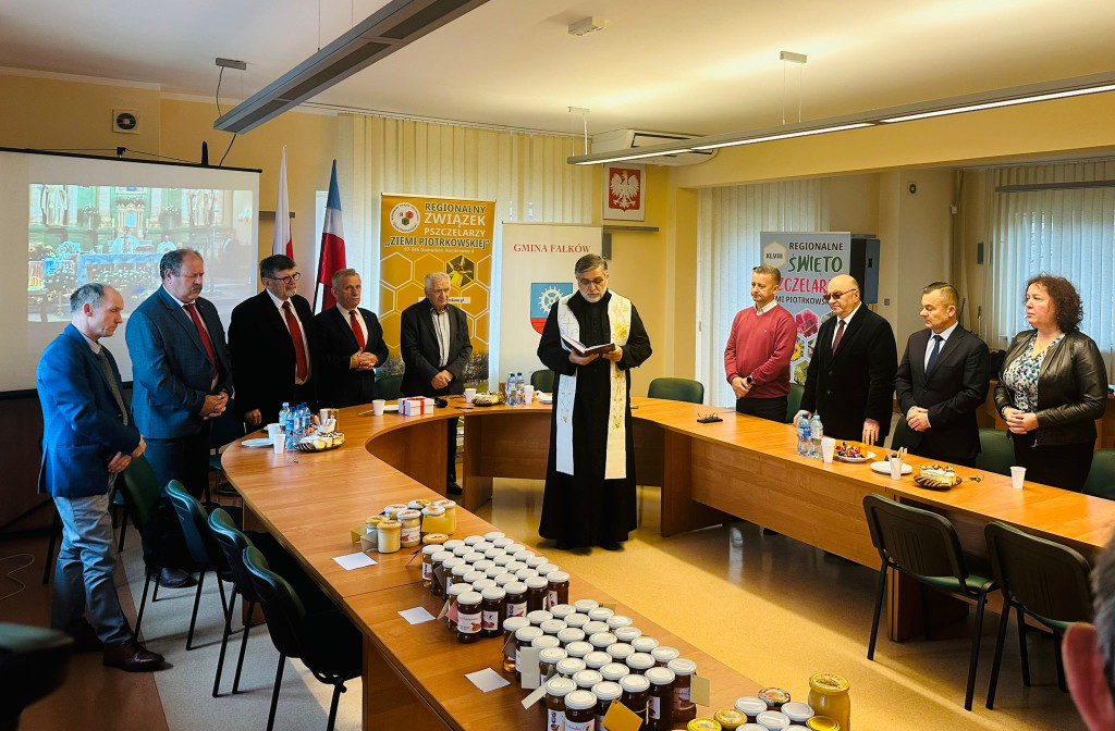 Miody dla krwiodawców. Piękna akcja w Fałkowie! [zdjęcia]
