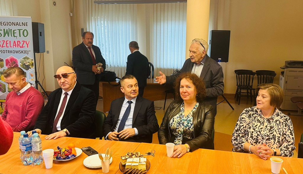 Miody dla krwiodawców. Piękna akcja w Fałkowie! [zdjęcia]