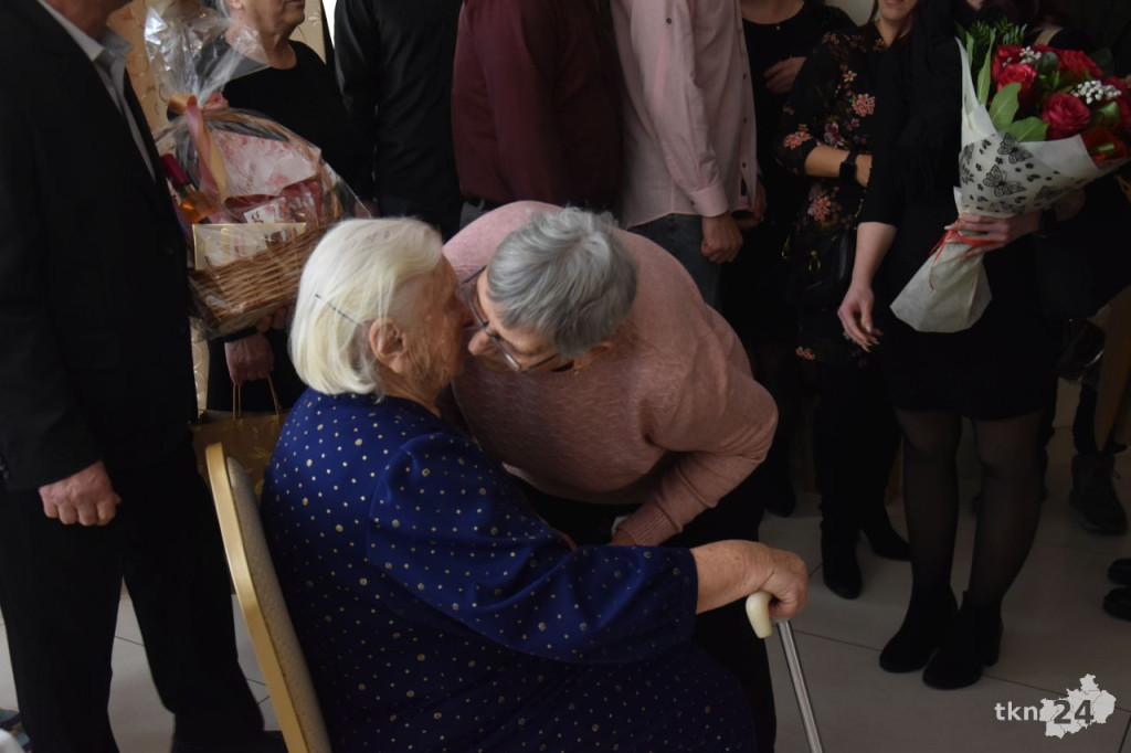 Pani Emilia z Rogowa obchodziła swoje setne urodziny [wideo, zdjęcia]